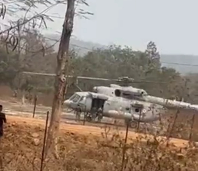 बीजापुर में नक्सलियों का आईईडी धमाका: STF जवान गंभीर घायल, एयरलिफ्ट कर रायपुर रेफर