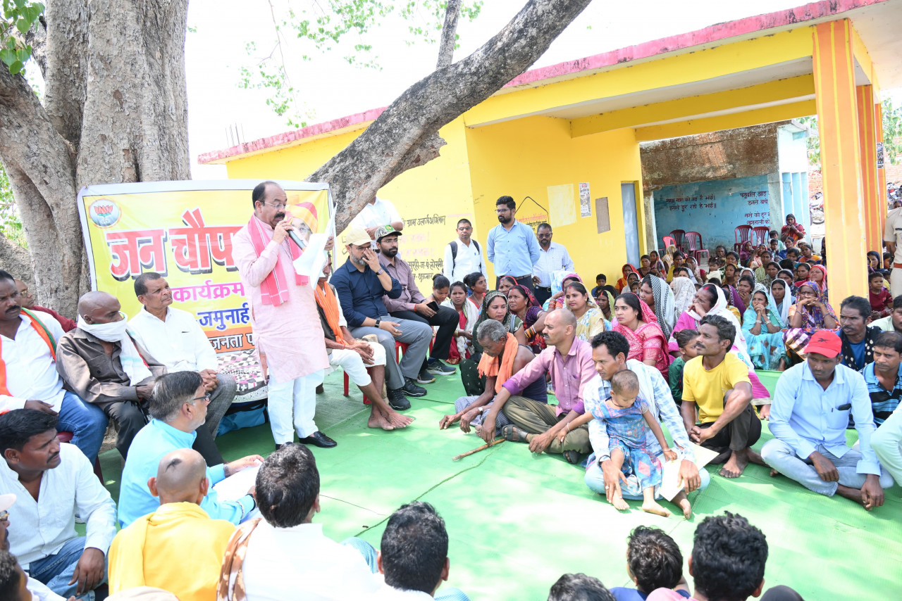 वनांचल के गांवों में पहुंचे उप मुख्यमंत्री अरुण साव, जनचौपाल में सुनीं ग्रामीणों की समस्याएं