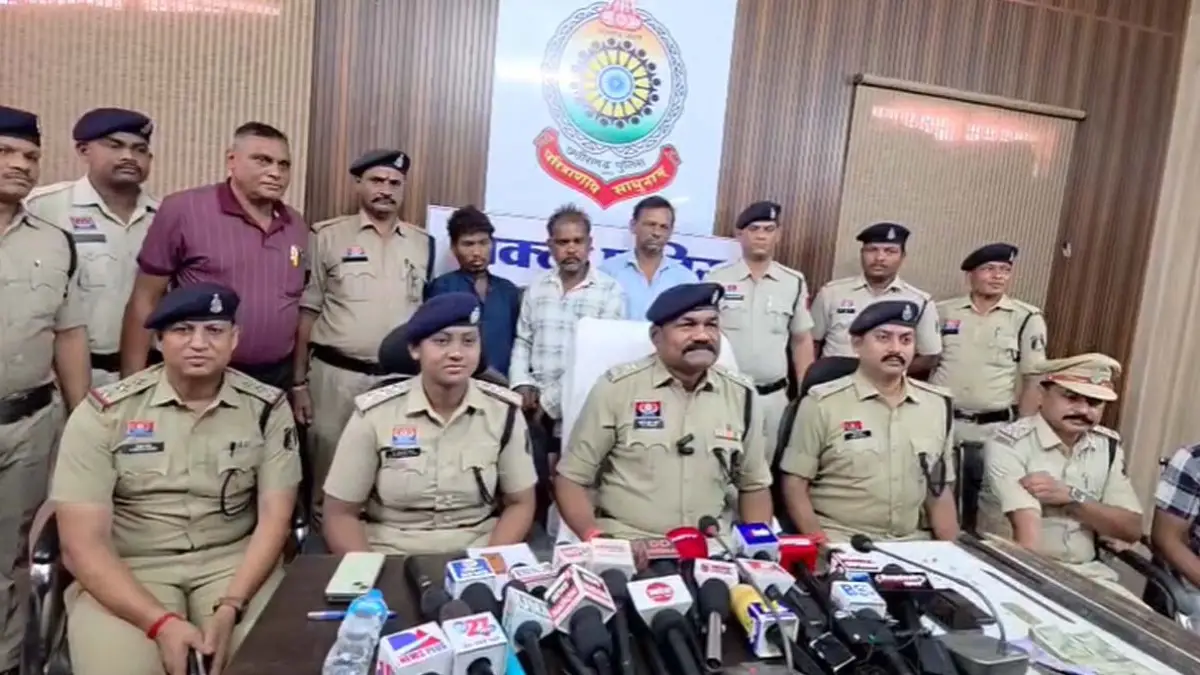 रंजिश में रची खौफनाक साजिश: सोते दंपती की हत्या कर लूटे जेवर, दोहरे हत्याकांड का खुलासा