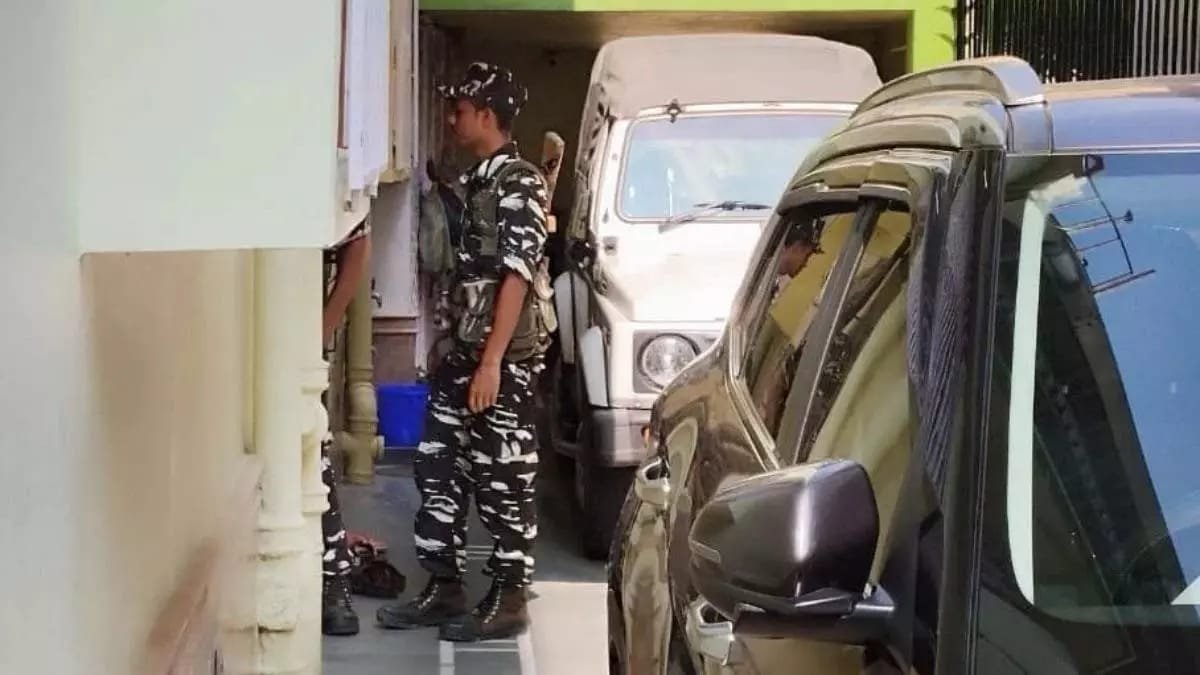 भिलाई में फिर ED की दबिश, पूर्व CM भूपेश बघेल के करीबी रहे केके. चंद्राकर के घर पहुंची टीम