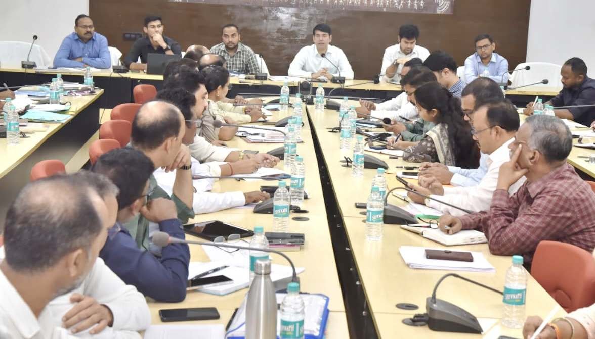 बाढ़ के बाद अब पुनर्वास पर फोकस, कलेक्टर ने दिए राहत और मुआवजे में तेजी के निर्देश