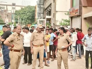 जन्मदिन की पार्टी के बाद मजदूर की हत्या, सुबह मौरंग के ढेर पर मिला खून से लथपथ शव