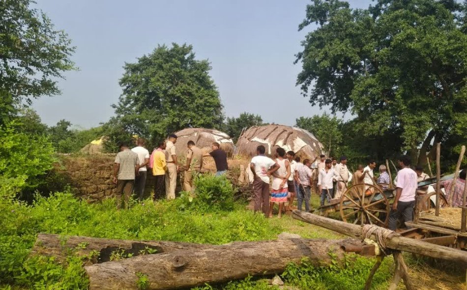 रायपुर में सनसनीखेज वारदात: घर में मिली बुजुर्ग दंपती की लाश, धारदार हथियार से हत्या की आशंका